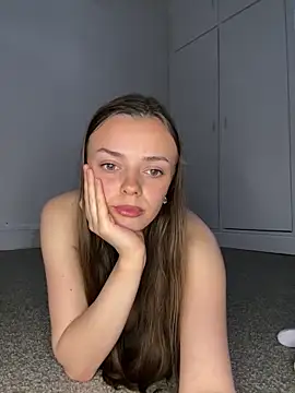 cutietootie02 online show from May 16, 9:13 pm