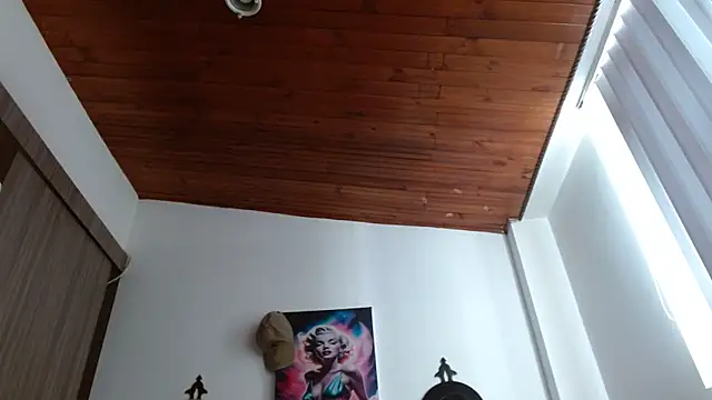 Snapshot of Crystal_Star_ chatting on February 11, 2:55 pm Crystal Star online show from February 11, 2:55 pm