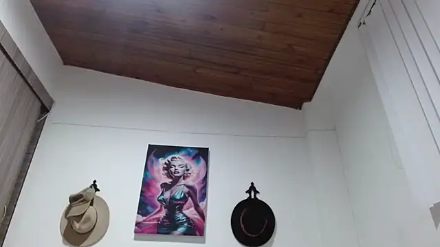 Snapshot of Crystal_Star_ chatting on March 3, 10:21 am Crystal Star online show from March 3, 10:21 am