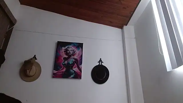 Crystal Star  online show from March 12, 12:44 pm