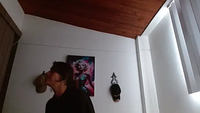 Crystal Star  online show from April 15, 2:02 pm