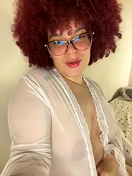 Snapshot of Enyagleam_ chatting on October 10, 2:21 am Enyagleam online show from October 10, 2:21 am