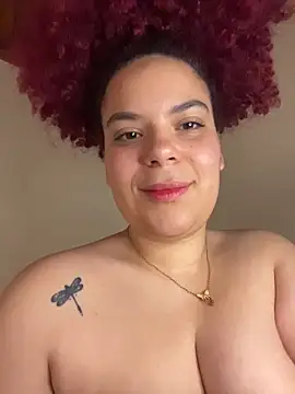 Snapshot of Enyagleam_ chatting on November 13, 4:44 am Enyagleam online show from November 13, 4:44 am