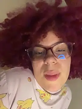 Snapshot of Enyagleam_ chatting on November 28, 2:25 am Enyagleam online show from November 28, 2:25 am