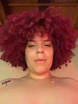 Snapshot of Enyagleam_ chatting on November 29, 2:47 am Enyagleam online show from November 29, 2:47 am