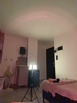 Enyagleam  online show from December 23, 2:53 am