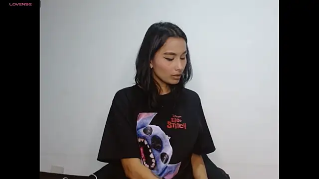 Gia Lee online show from November 11, 2:33 am