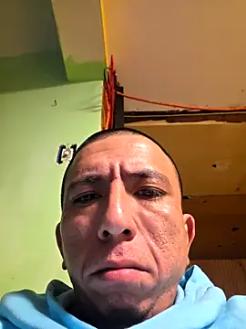 Snapshot of Boogiehtx713 chatting on December 20, 2:07 am Boogiehtx713 online show from December 20, 2:07 am