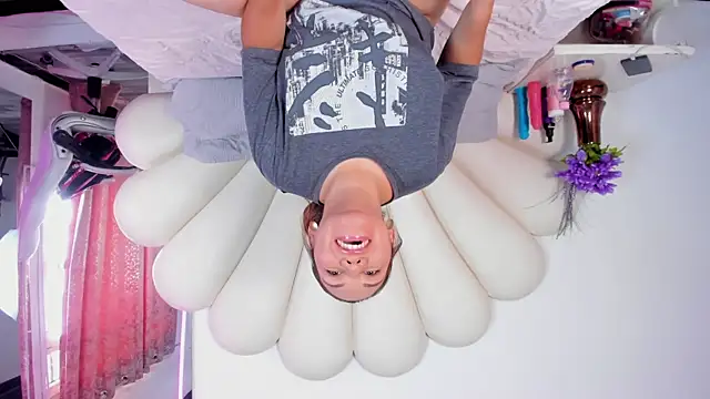 MiaCastillo online show from September 26, 7:18 pm