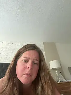 hornykitty1210 online show from June 11, 3:32 pm