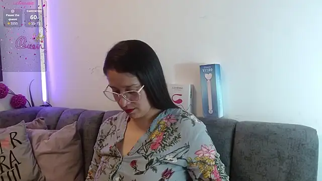 Alana steel 1 online show from April 13, 7:30 pm