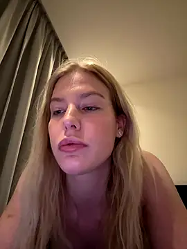 Chloemillerrxx online show from October 1, 11:11 pm