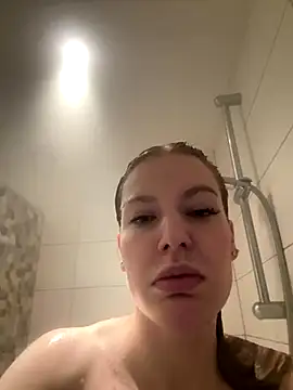 Chloemillerrxx online show from November 25, 11:21 am