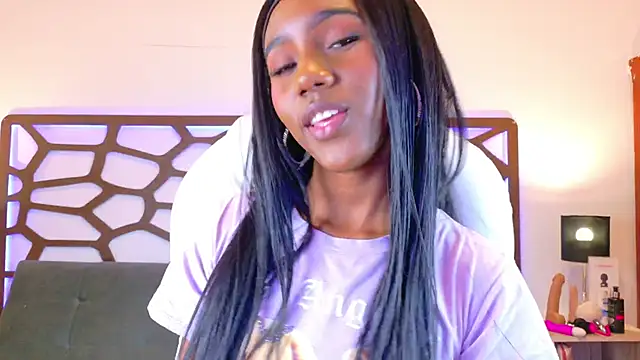 Snapshot of alexandra_crox chatting on September 28, 1:38 pm alexandra crox online show from September 28, 1:38 pm