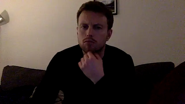 Snapshot of AndyArno2533 chatting on February 10, 8:35 pm AndyArno2533 online show from February 10, 8:35 pm