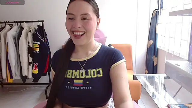 madissooon   online show from June 2, 7:27 pm