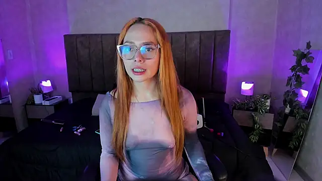 Snapshot of LanaMills_ chatting on October 12, 3:49 am LanaMills online show from October 12, 3:49 am