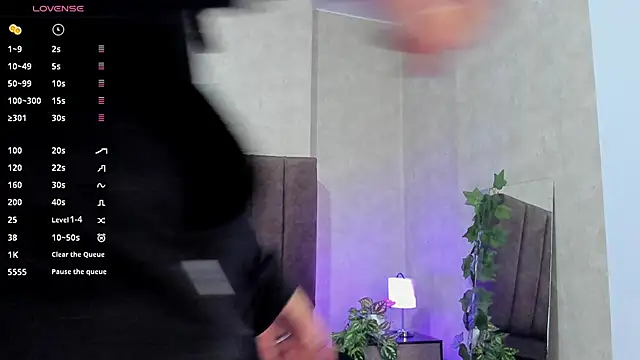 Snapshot of LanaMills_ chatting on October 24, 4:36 pm LanaMills online show from October 24, 4:36 pm