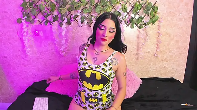 ImEmily444 online show from October 22, 12:55 am