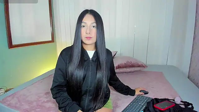 Nahomi key  online show from November 20, 8:08 pm