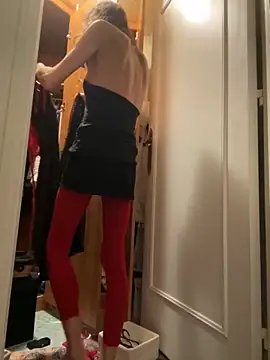 Chris06d22xh online show from October 30, 8:09 pm