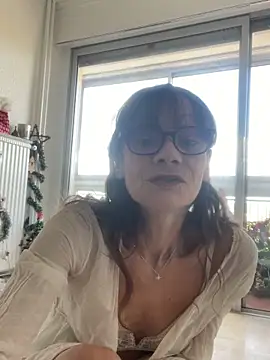 Chris06d22xh online show from November 26, 2:07 pm