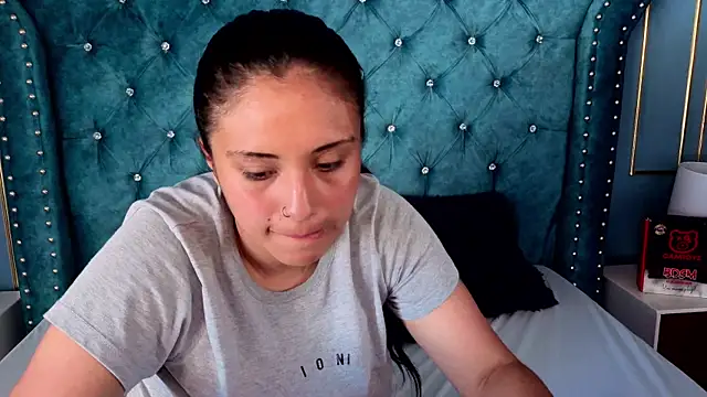 EmilyGala online show from November 4, 7:13 pm