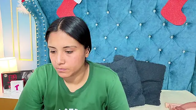 EmilyGala online show from December 1, 8:25 pm