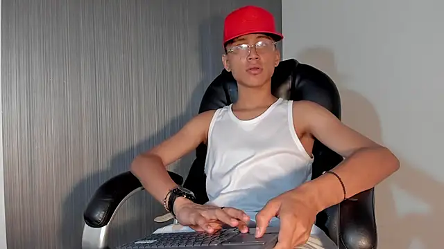 Daddy Darcks online show from October 22, 9:03 pm