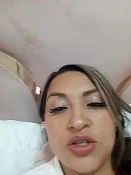 Maiyajoness online show from November 12, 3:51 am