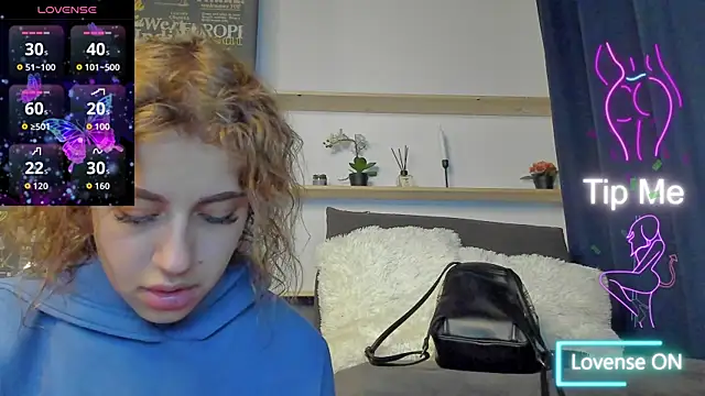 MaddieRay online show from September 24, 7:28 pm