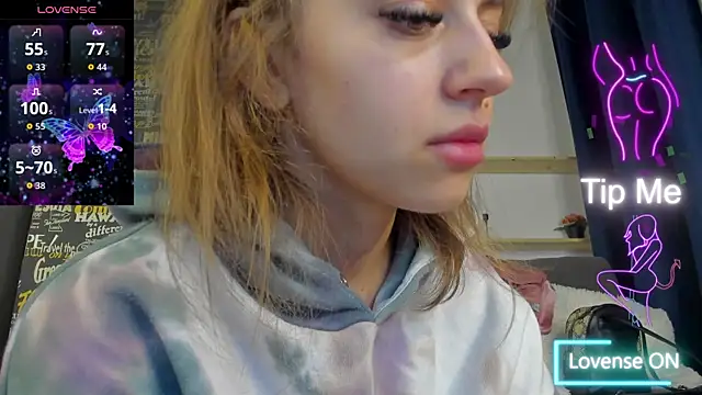 MaddieRay online show from October 6, 7:33 pm