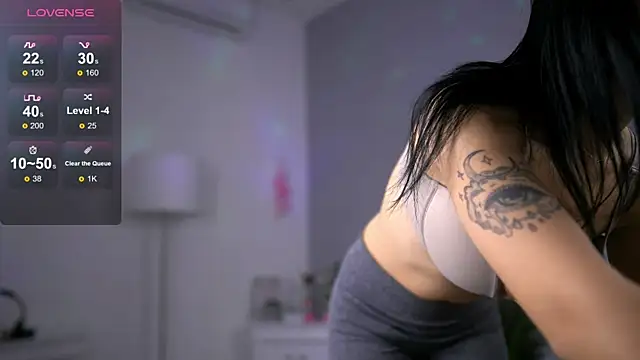 Snapshot of HotMollyX chatting on October 29, 4:26 am HotMollyX online show from October 29, 4:26 am