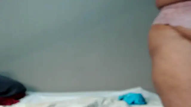 Snapshot of GrandBustyMelon chatting on October 14, 9:15 pm GrandBustyMelon online show from October 14, 9:15 pm