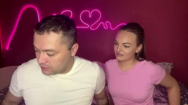 deeplookscouple online show from September 30, 5:12 am