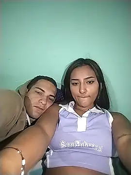 Snapshot of emilyvalencia_1 chatting on November 30, 5:33 am emilyvalencia 1 online show from November 30, 5:33 am