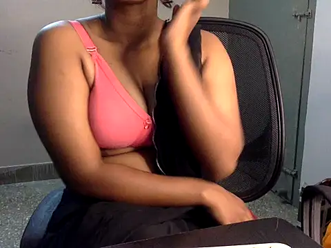 Snapshot of Hot-Honey20 chatting on October 17, 12:08 pm Hot-Honey20 online show from October 17, 12:08 pm