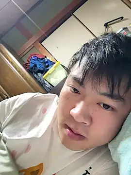 Snapshot of hiromu53 chatting on October 24, 12:34 pm hiromu53 online show from October 24, 12:34 pm