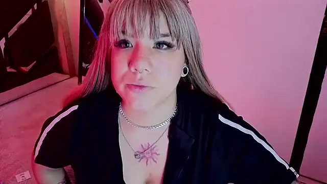 Snapshot of Melissa_Adamsx chatting on June 22, 11:29 am Melissa Adamsx online show from June 22, 11:29 am