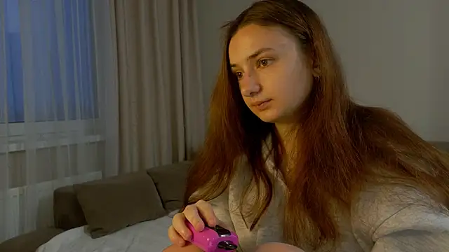 Lelia Vibe online show from April 20, 4:32 pm