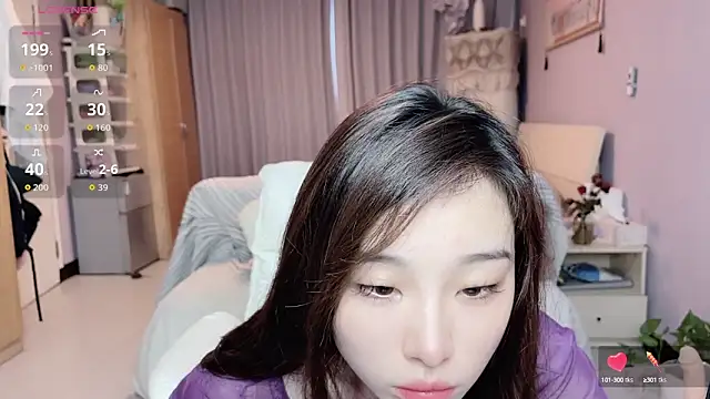 Snapshot of Y2Luvk chatting on October 10, 10:53 pm Y2Luvk online show from October 10, 10:53 pm