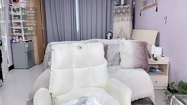 Snapshot of Y2Luvk chatting on October 14, 11:38 pm Y2Luvk online show from October 14, 11:38 pm