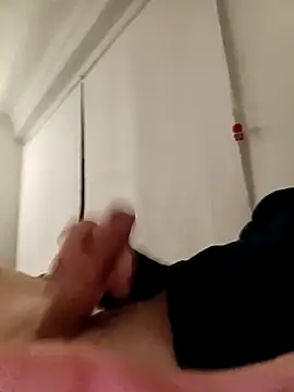 DannySastre91 online show from December 16, 7:19 pm