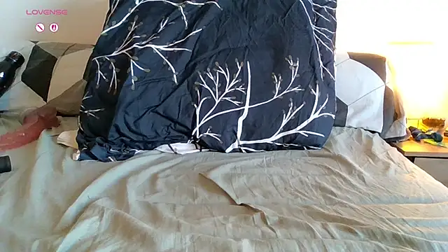 BabygirlEtDaddy online show from April 7, 5:52 am