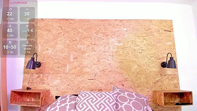 santiblack7 online show from September 20, 6:31 pm