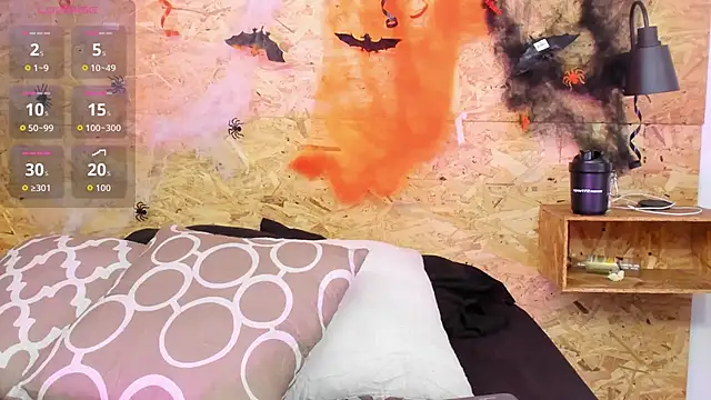 santiblack7 online show from October 30, 7:25 pm