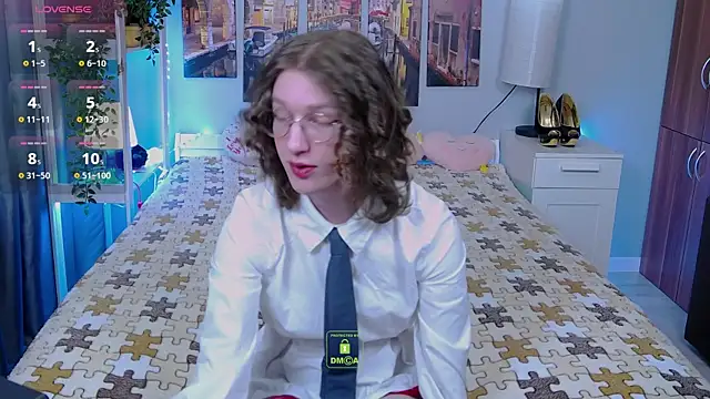 Masuzy online show from April 10, 11:15 am