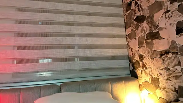 ZYZZ1312 online show from February 26, 5:17 am