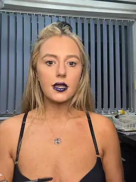 sammie-99 online show from February 13, 7:32 pm