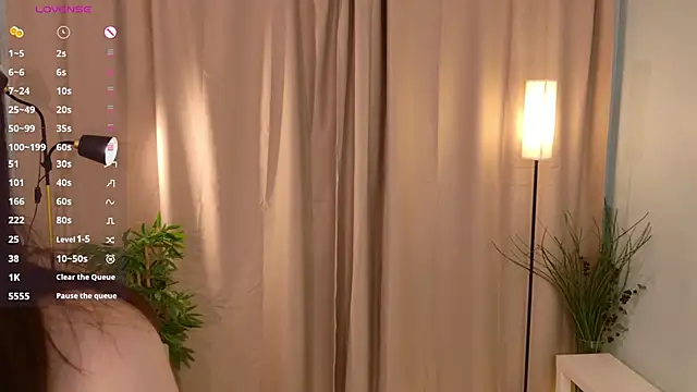 Snapshot of lisabaus chatting on November 18, 7:13 am lisabaus online show from November 18, 7:13 am